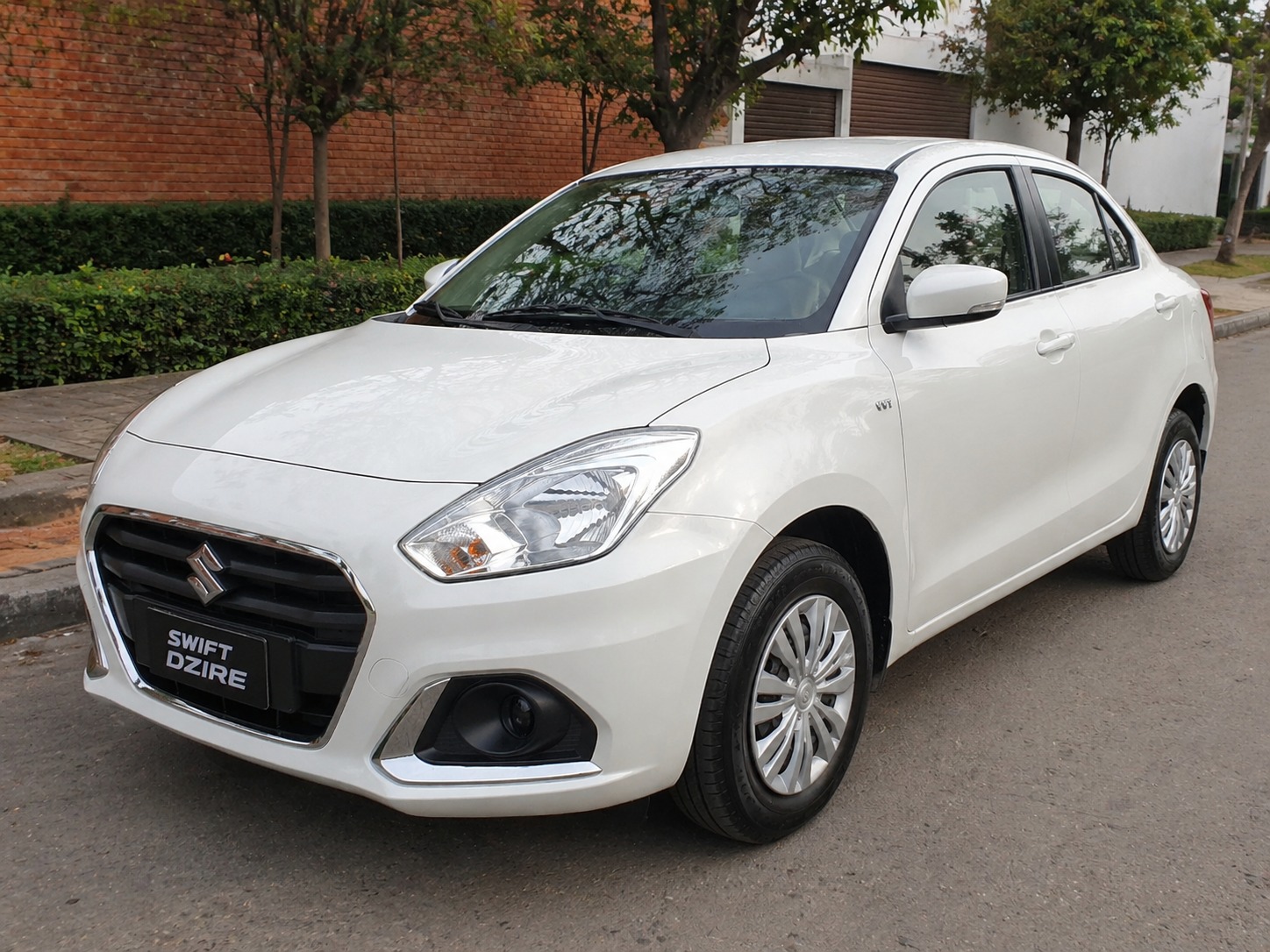 Gama FX Sedán Automático — Suzuki Swift Dzire GL